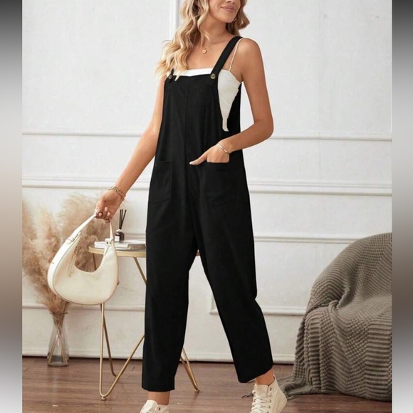 SHEIN Pants - SHEIN Black Overall Jumpsuit